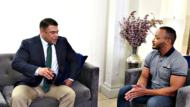 Buff muscle barebacks interracial duo after seduction