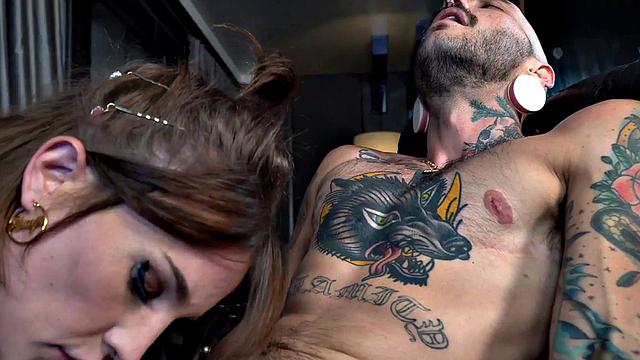 Shemale rimmed MILF licks TS after getting sucked