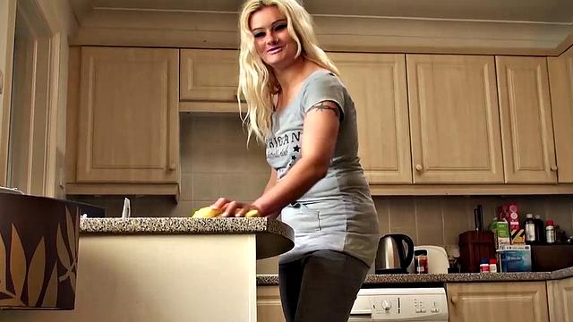 SPASCALSSUBSLUTS - Rough sex for UK skank Jakki Louise