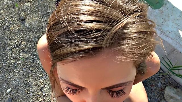 Czech hottie gets her tight pussy drilled hard outdoors