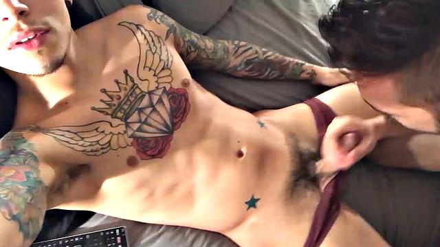 Boyfriends Seth Knight and Chris Meyers are back and the scene begins with Seth getting a blowjob from his inked BF.