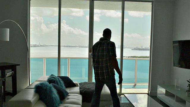 This apartment has a view of Hannah sucking