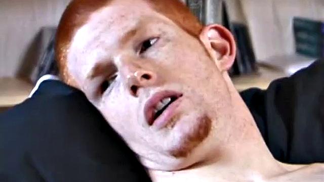 Тристан устроил гей-вечер с рукой и шутками про усталость кисти.