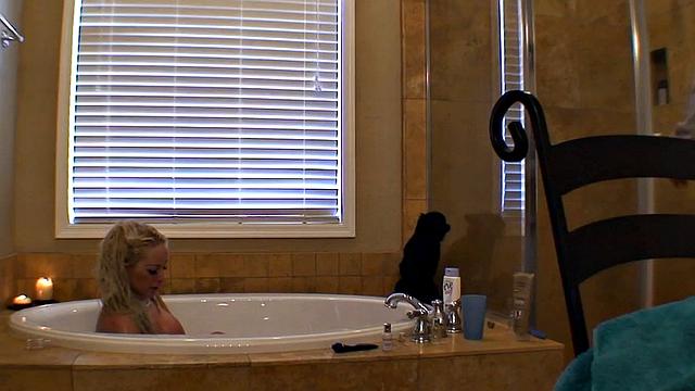 My Girlfriend is a Whore