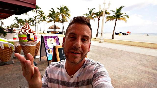 Waitress pOV - Natalie Porkman - Committed To Sausage