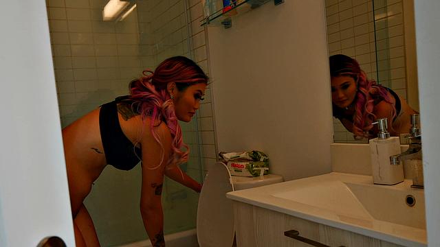 Tattooed Slut Lola Tessa Loves Getting Fucked Hard