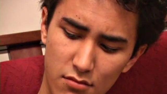Emilio Rubs His Meat