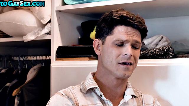 Tattooed twink barebacks BF in bedroom after oral