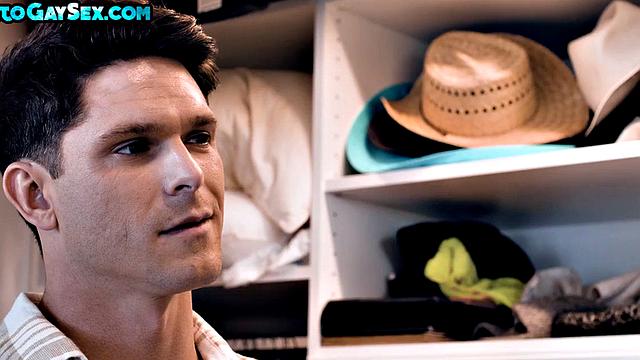 Tattooed twink barebacks BF in bedroom after oral