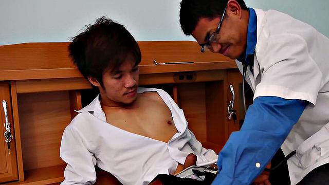 Nippon enema skinny twink barebacked by perv doctor