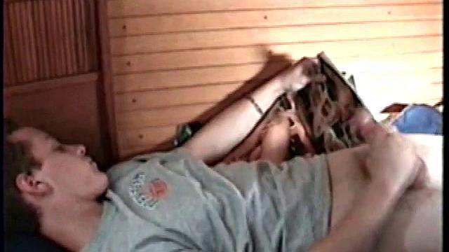 Amateur Calvin Masturbates