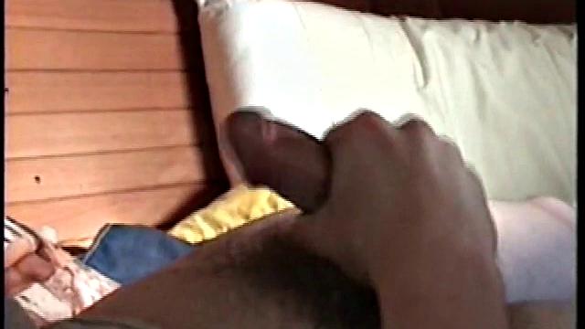 Amateur Calvin Masturbates