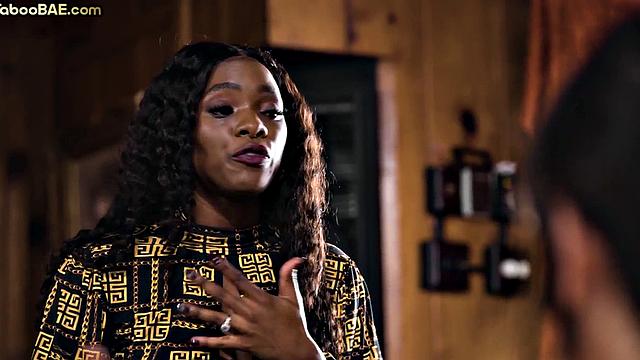 Big booty babe pussybanged in threesome