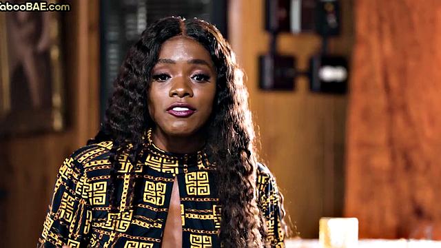 Big booty babe pussybanged in threesome