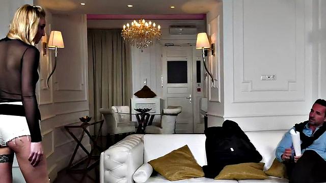 Mature guy penetrates 21yo nympho slut in wet pussy hole