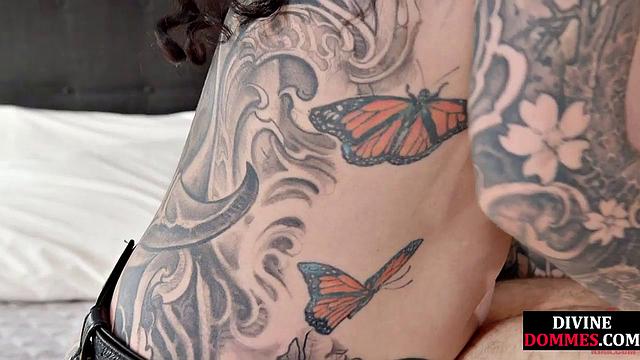 Strict mistress dominating