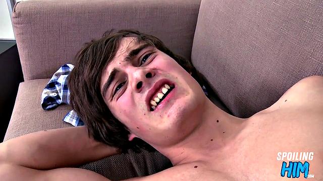 Cockhungry guy deepthroating in POV