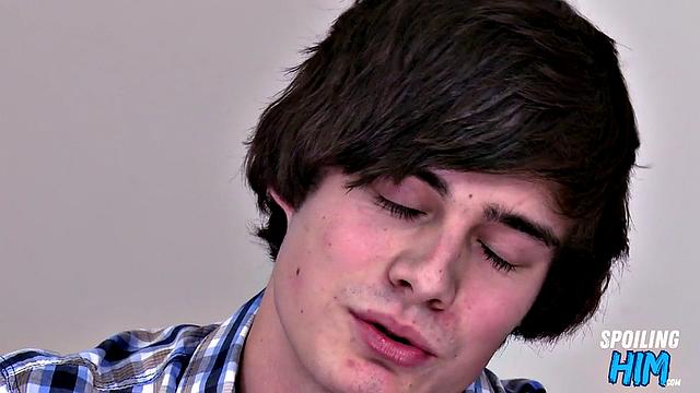 Cockhungry guy deepthroating in POV