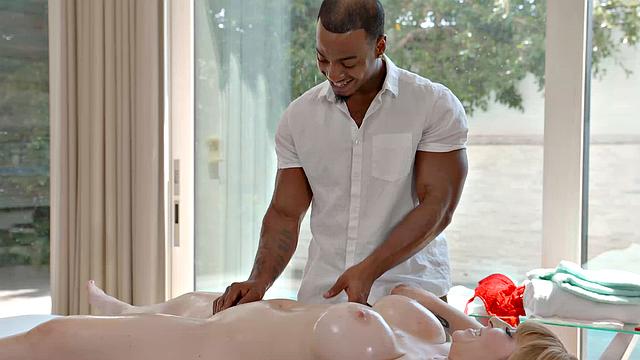 Sara Jay wants penetration massage!!