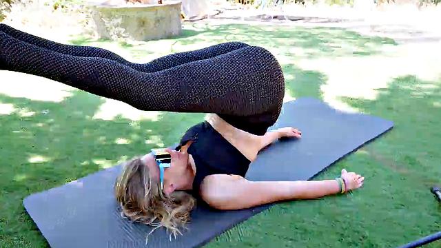 Like my ass in yoga pants? cum on it!