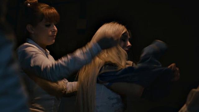 Tattooed beauty pussylicking girlfriend in erotic couple