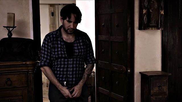 Can you help? It's too tight down