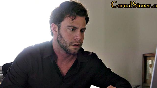 Asian 21yo petite pleasing BF cock in missionary