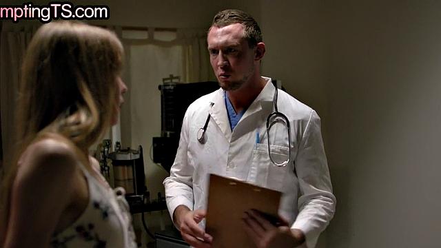 Petite TS patient smashed and rimmed by doctor at hospital