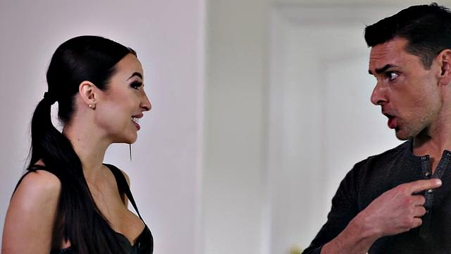 Ужин? Нет, пусть лучше парень ее прокатит по полной