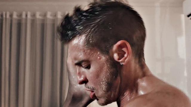 BBC bottom Jock sucks stud's cock before anal pounding