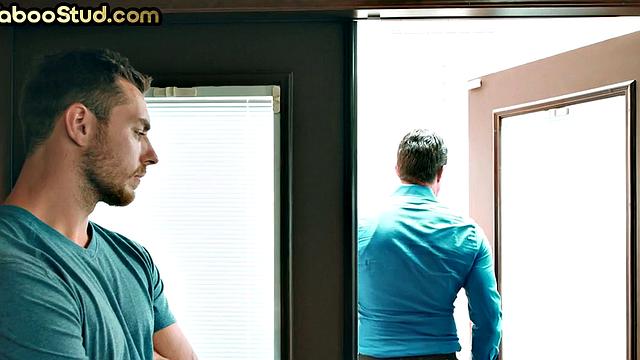 Taboo stud barebacked by stepcousin in tight asshole