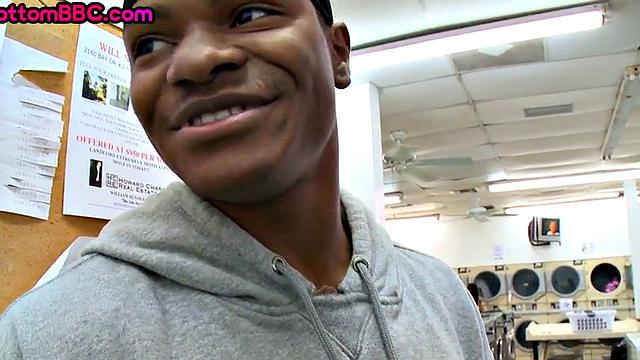 Ebony thug public fucked by top in laundry service