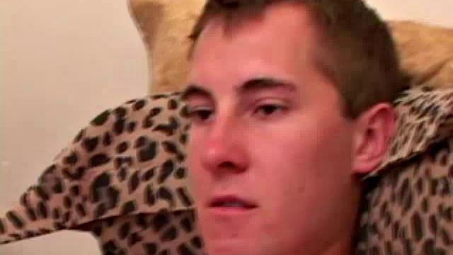 Kiefer Foxx Jerks Off With Toy