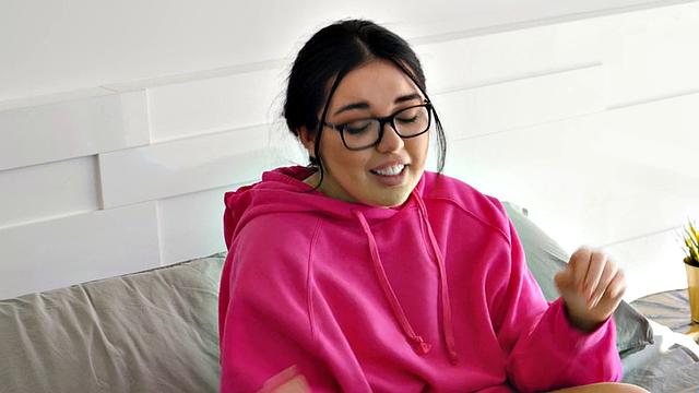 Slutty MILF enjoys hardcore fucking in hairy pussy