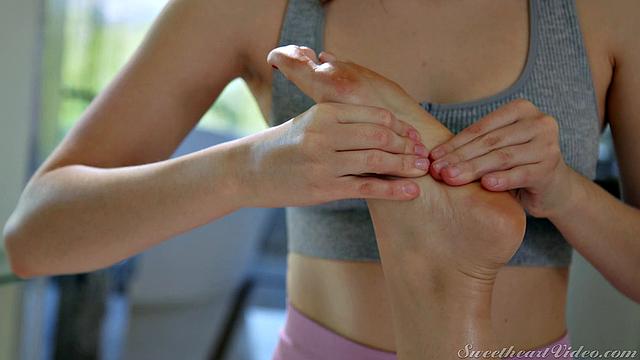 Massage Seductions 3 - Scene 3 - Rubbing Down