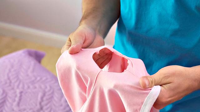 Cute brunette with big boobs gets fucked doggystyle by her BF in hostel room