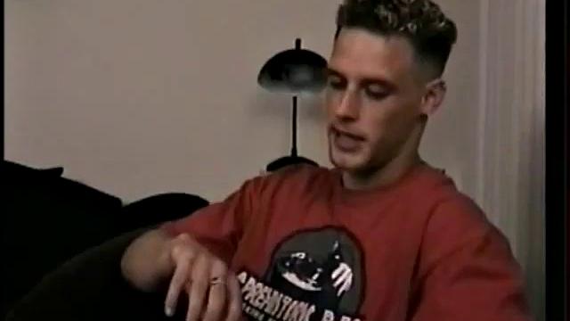 Парень-натурал получает по полной в жопу с анальным минетом