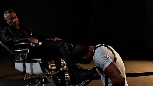 Hunk Barber Bred By Leather Daddy - FistingInferno