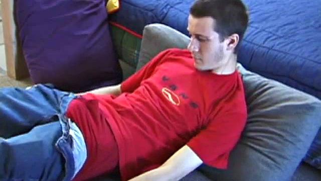 Derek jerks off like no one's watching and makes a real show of it