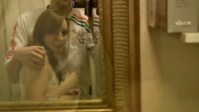 Sweet Jenny Gives a Blowjob During Dating