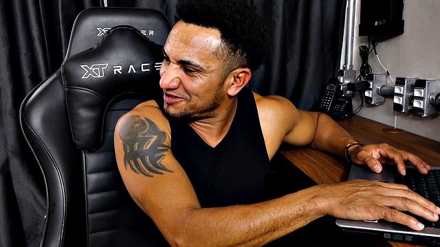 Dusky Trans Thaysa Lopes Keeps Her Man Happy