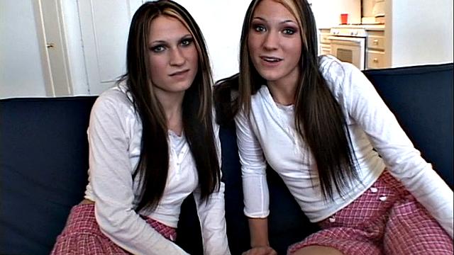 Simpson Twins Toilet Moment Showing