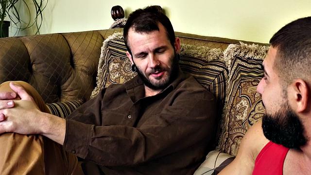 Rimming hunk barebacks his tattooed and pierced BF