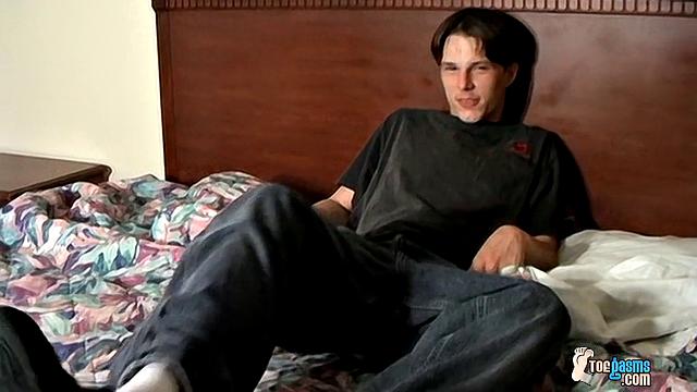 Aaron Jackson explodes all over his own feet and can't hold back the pleasure