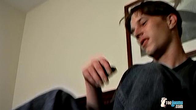 Aaron Jackson explodes all over his own feet and can't hold back the pleasure
