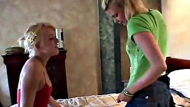 Amateur lesbian teens get hot and heavy