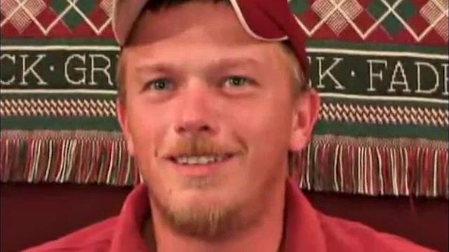 Matt is a 30 year old, 6' roofer who has come on hard times. He's experimenting with men.