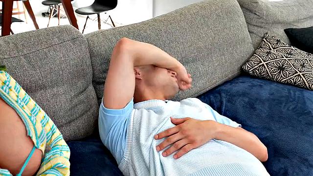 Bigbooty inked babe by BF