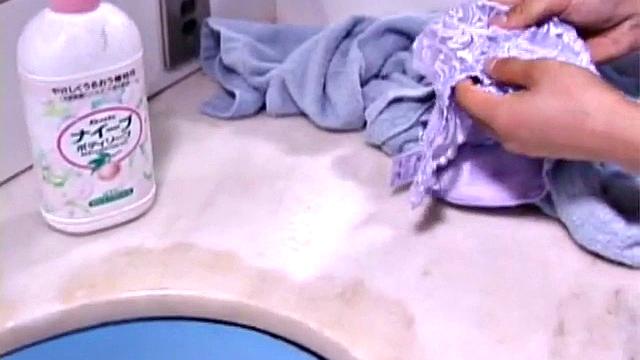 Sexy asian MILF fingered by younger guy