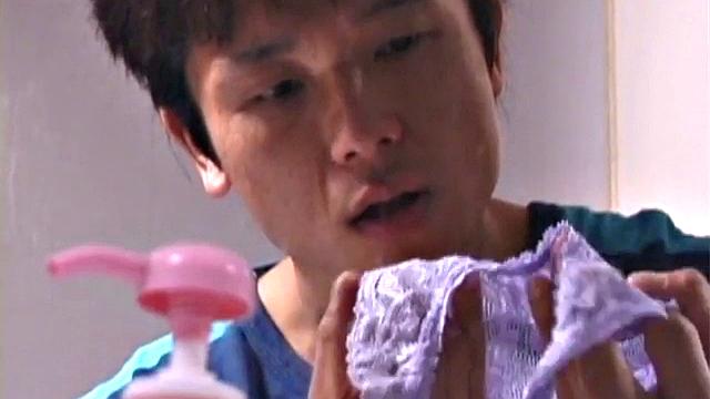 Sexy asian MILF fingered by younger guy